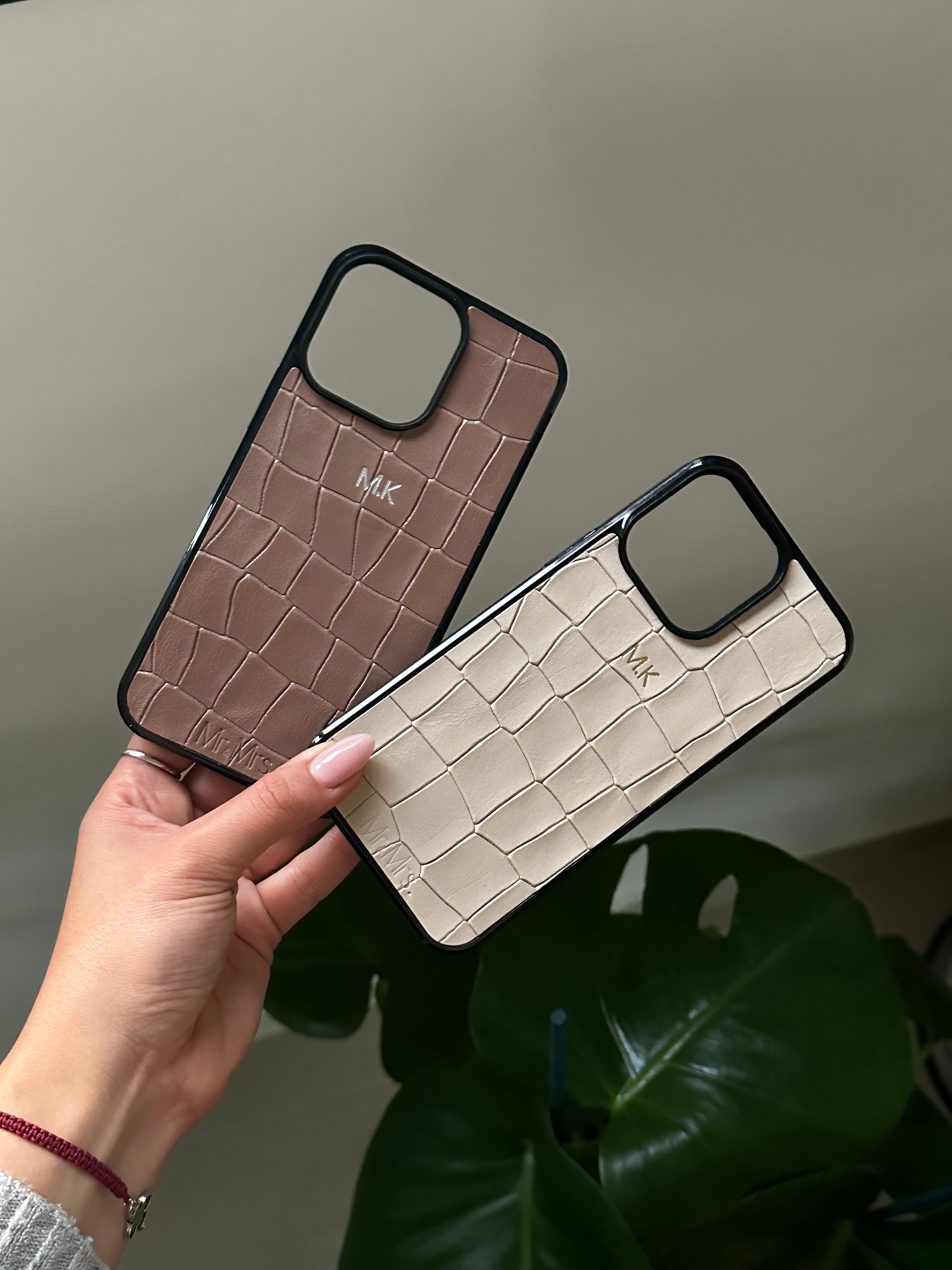 מגן עור לאייפון פודרה תנין